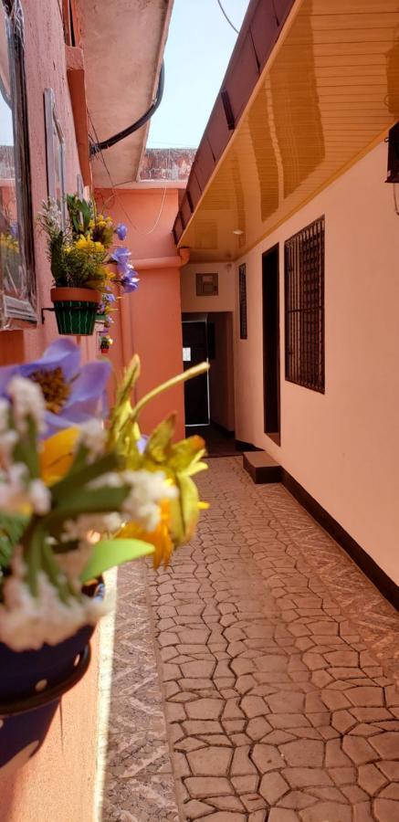Judys Home - Bed And Breakfast Retalhuleu Ngoại thất bức ảnh