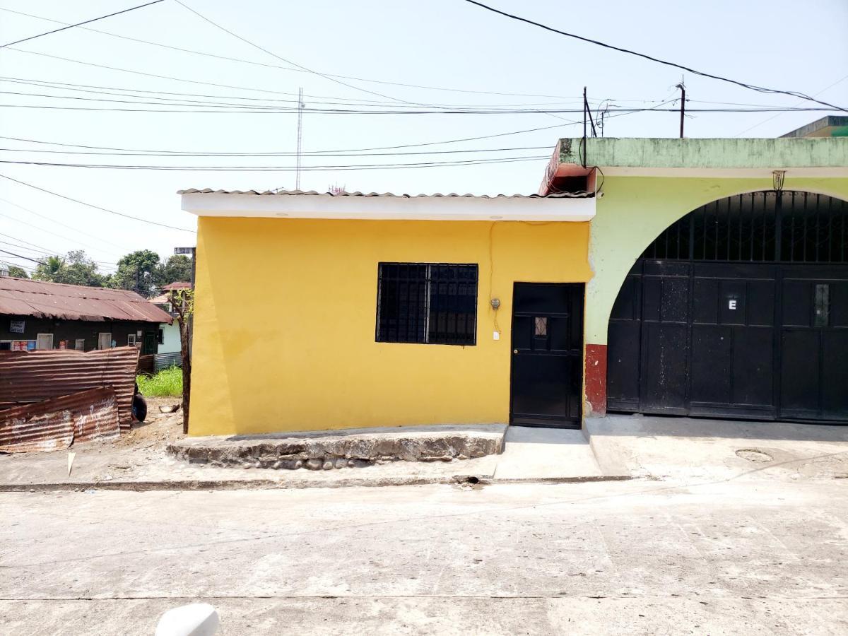 Judys Home - Bed And Breakfast Retalhuleu Ngoại thất bức ảnh